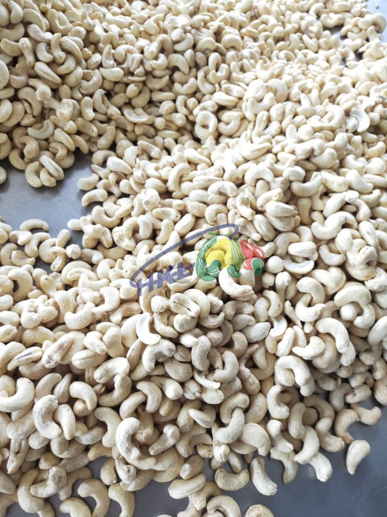 Raw Cashew Nuts WW450